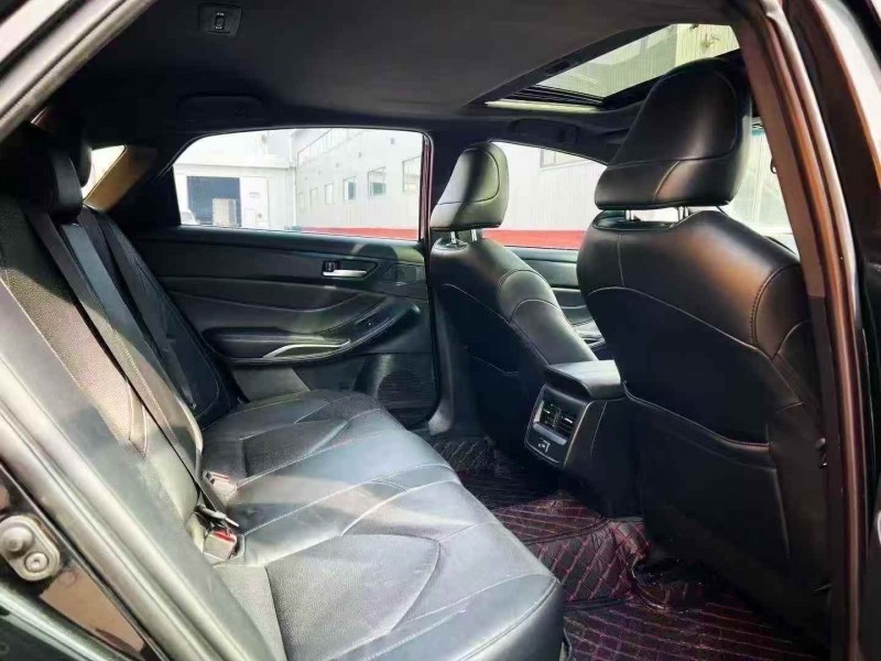 濟寧23年豐田亞洲龍4