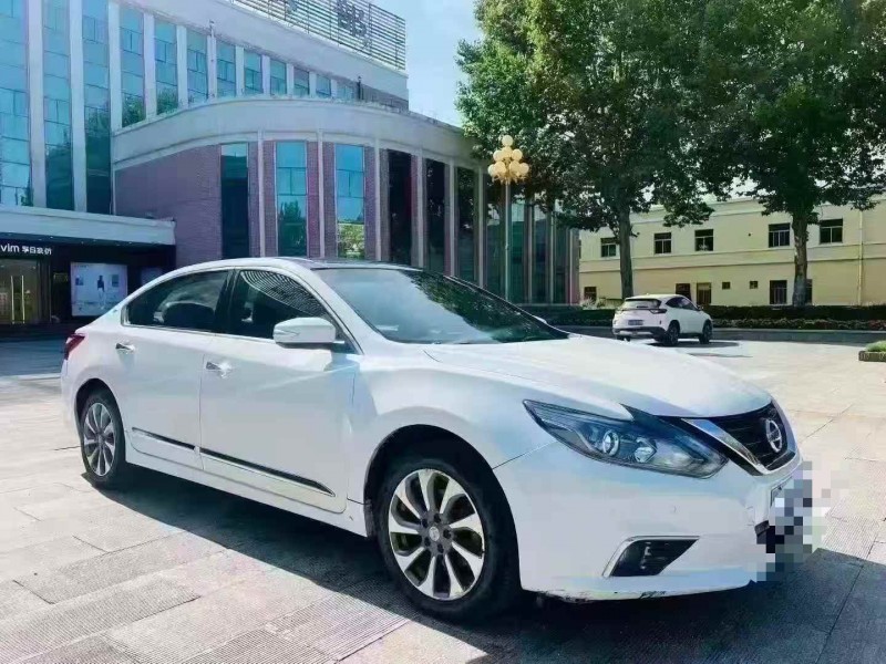 潍坊17年日产天籁2