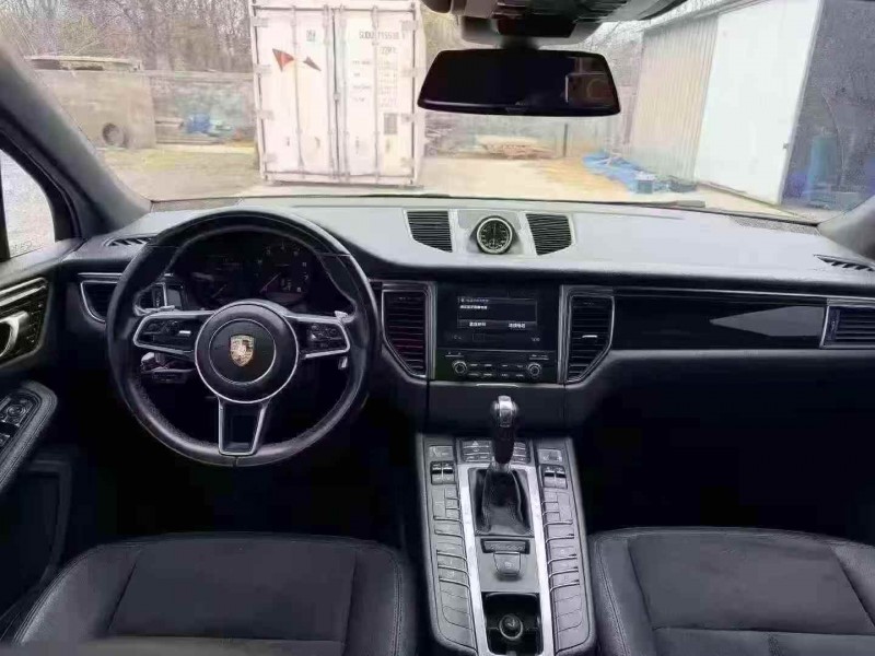 烟台17年保时捷Macan5