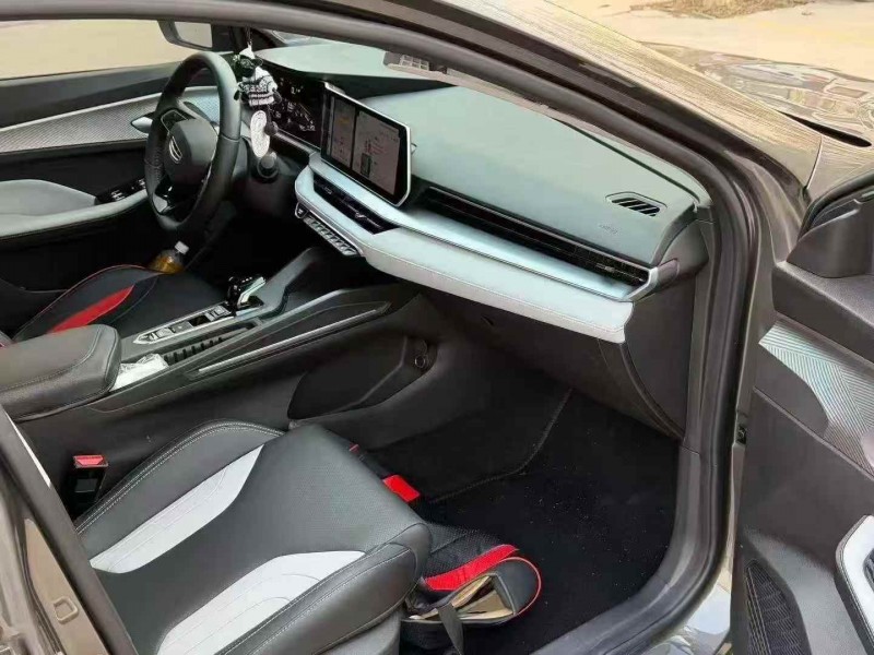 东营24年吉利缤瑞4