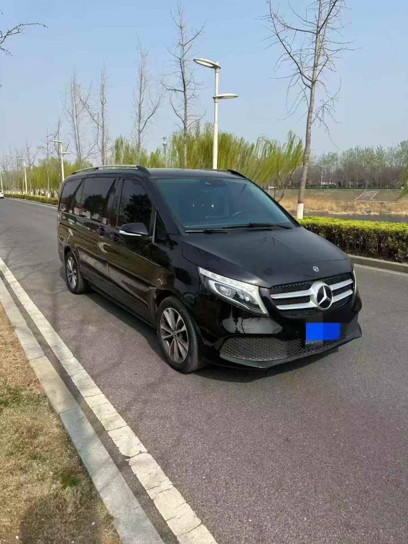 济宁20年奔驰V2