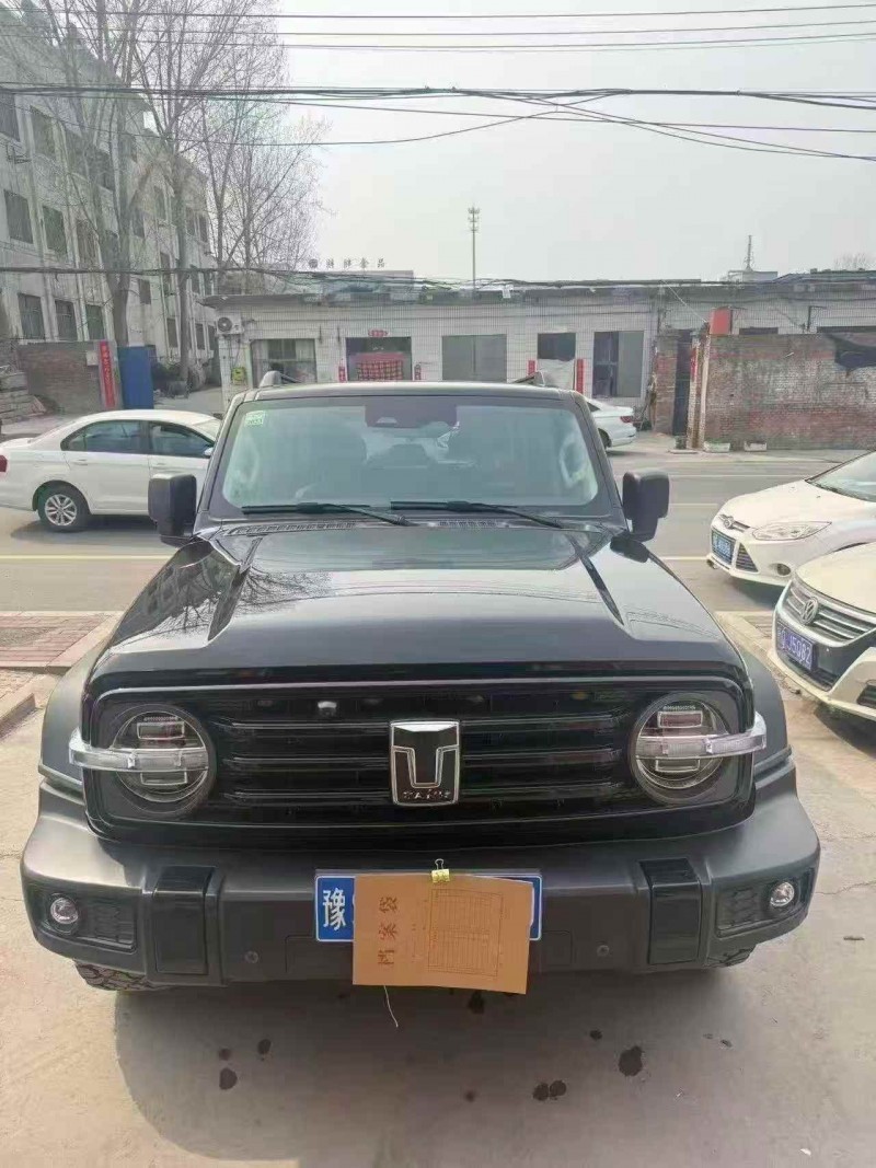 安陽21年長城汽車坦克1