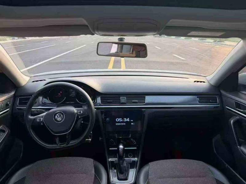 张家界18年大众蔚领5