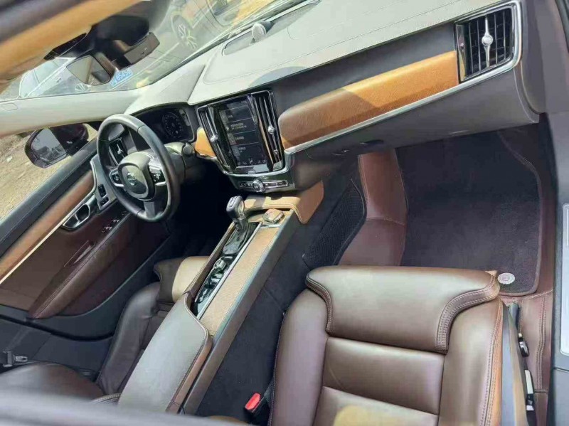 枣庄20年沃尔沃S905