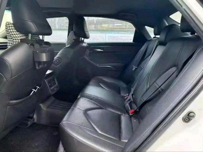 金华23年丰田亚洲龙7