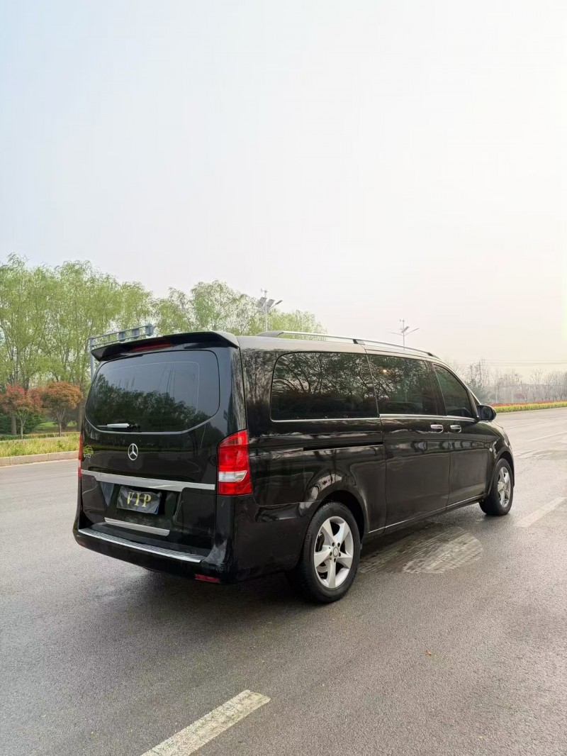 棗莊17年奔馳威霆9