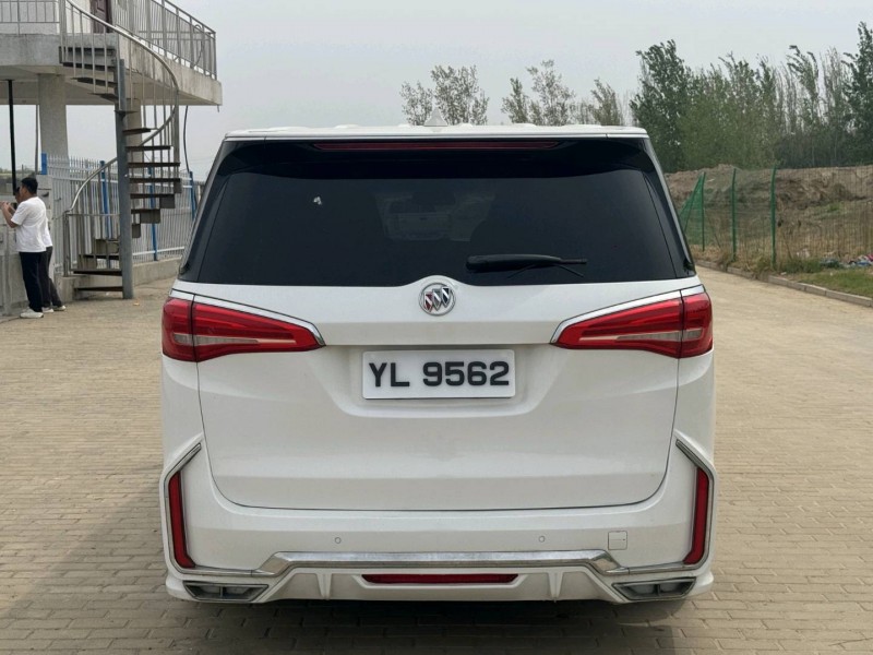 郑州17年别克GL84