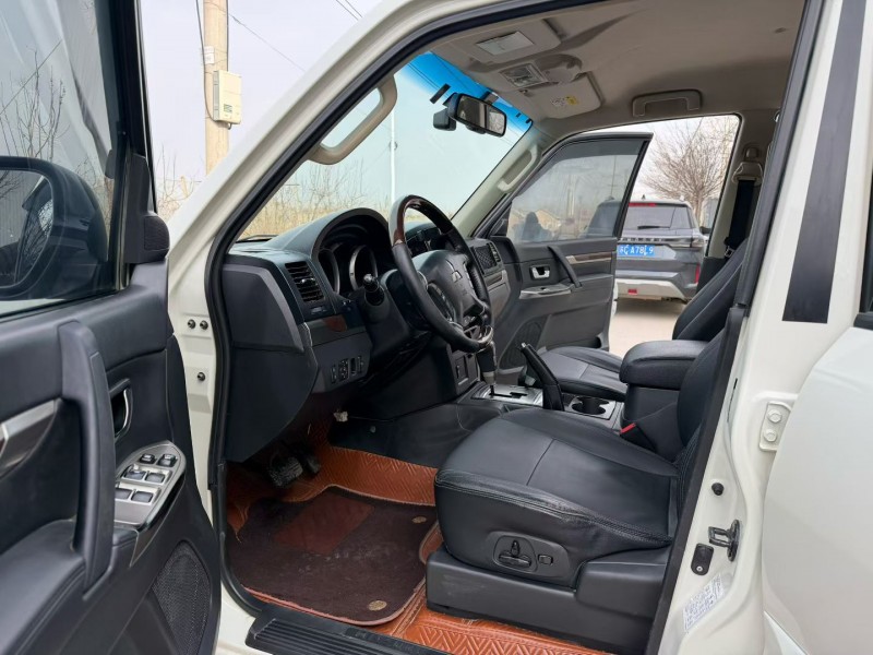 徐州20年三菱帕杰罗5