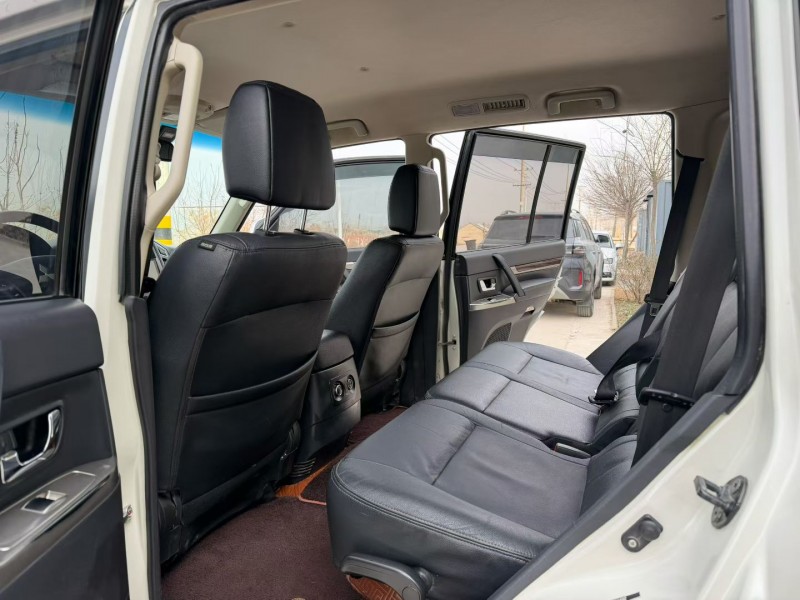 徐州20年三菱帕杰罗7