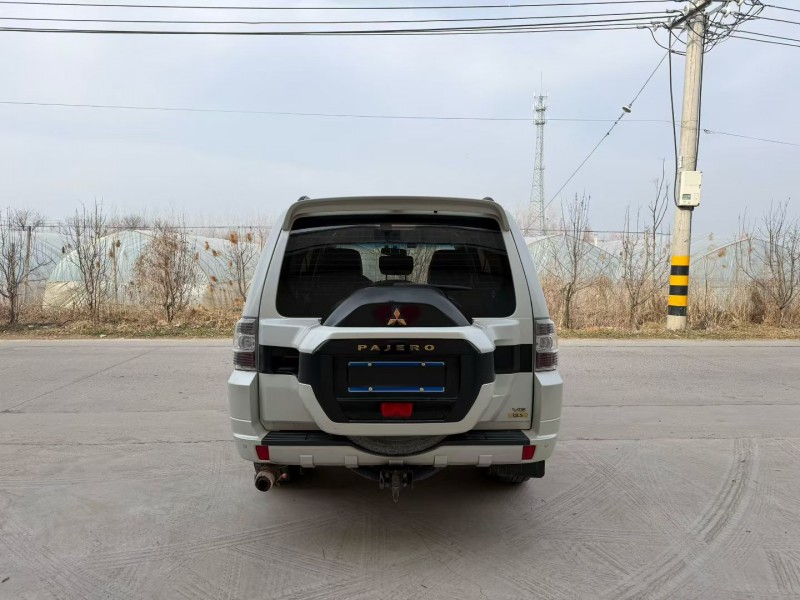 徐州20年三菱帕杰罗9