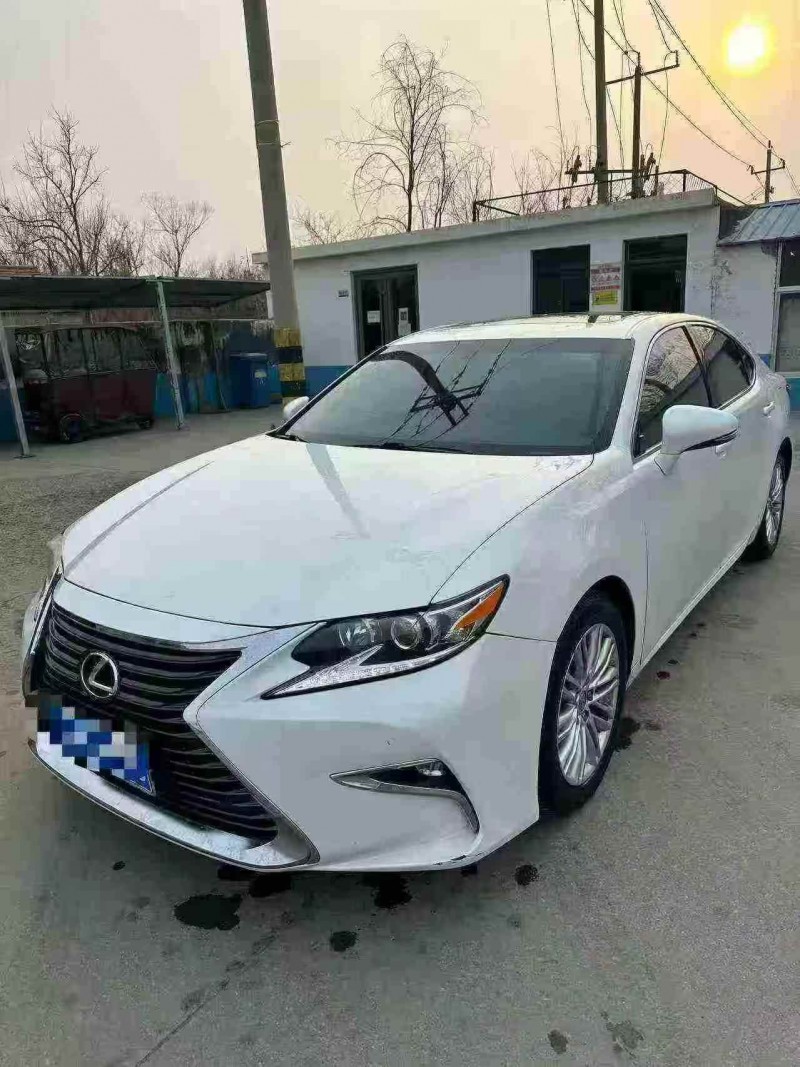 烟台18年雷克萨斯ES2