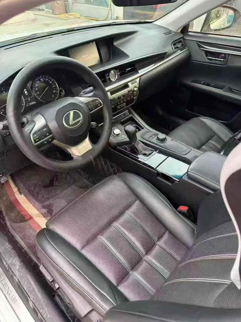 烟台18年雷克萨斯ES4