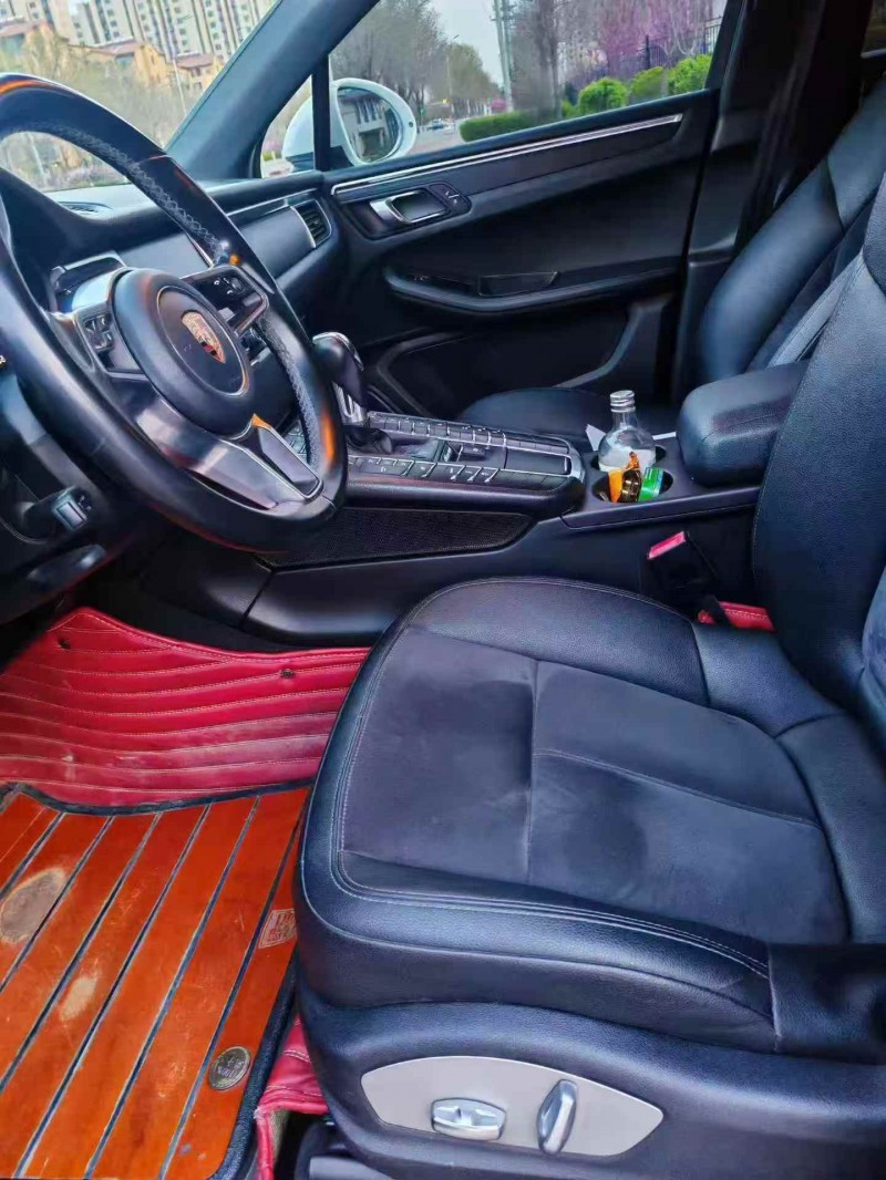邯郸18年保时捷Macan3