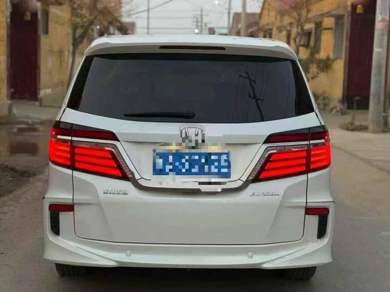 烟台18年本田艾力绅9