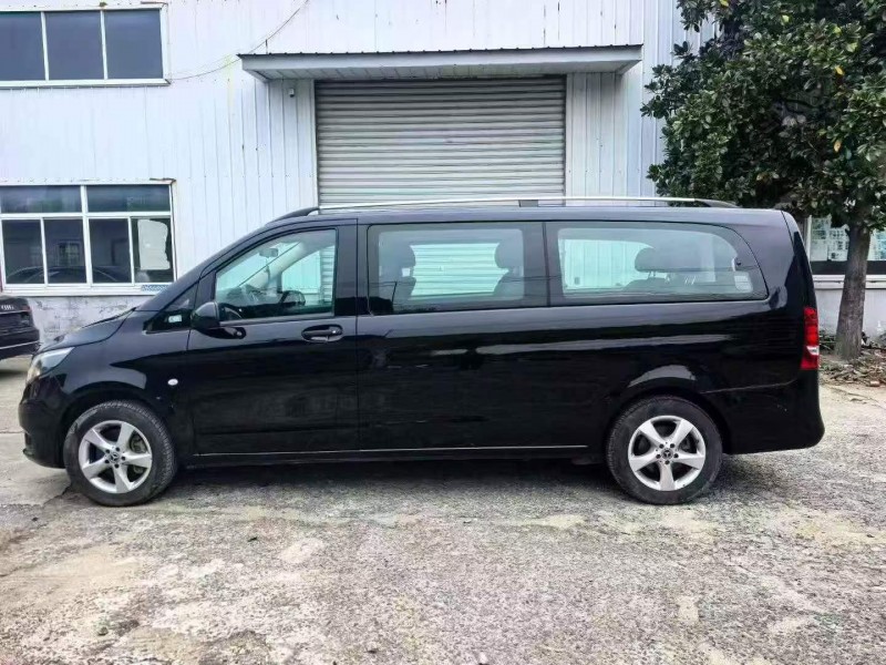 南通21年奔驰威霆8