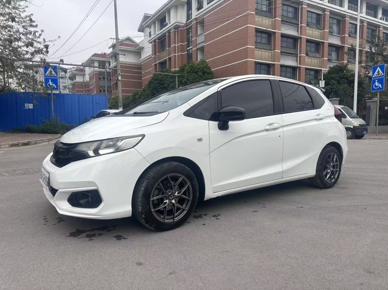 汕头19年本田飞度9