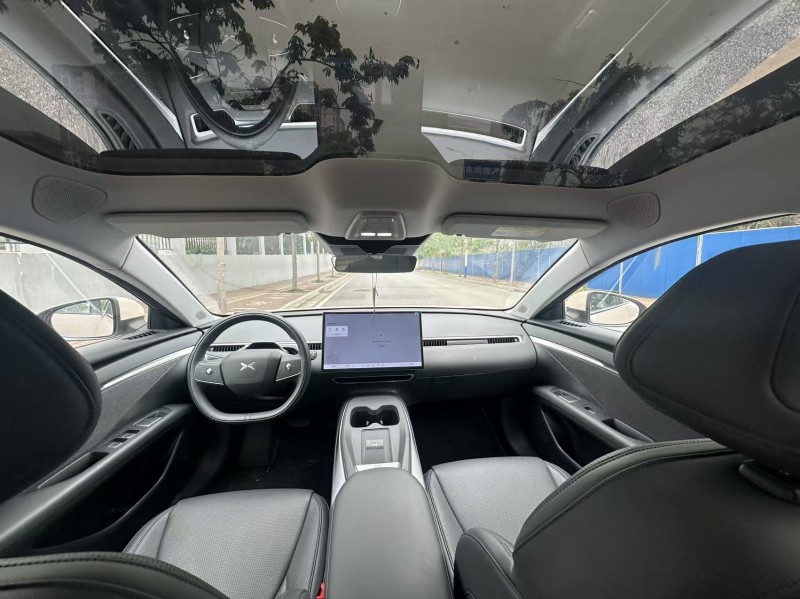 桂林25年小鵬汽車m034