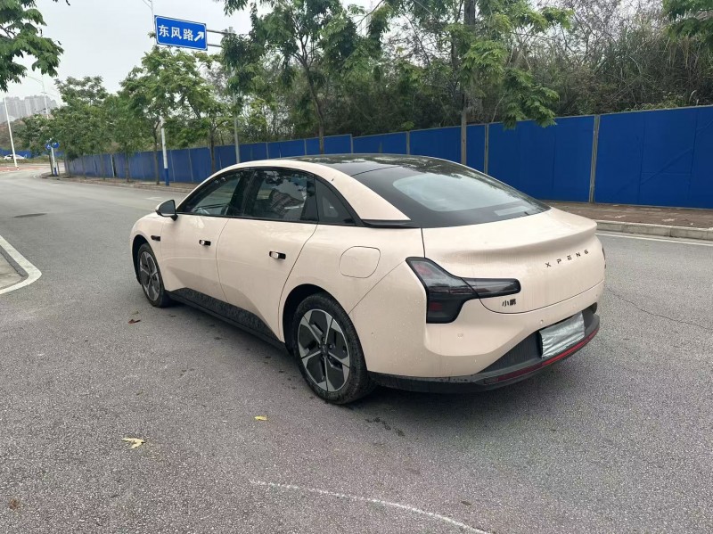 桂林25年小鵬汽車m035