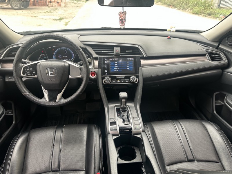 南宁20年本田思域4