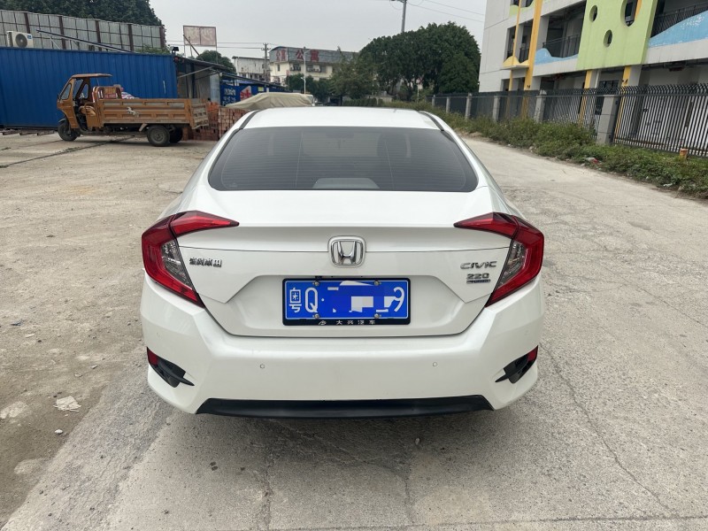 南宁20年本田思域9