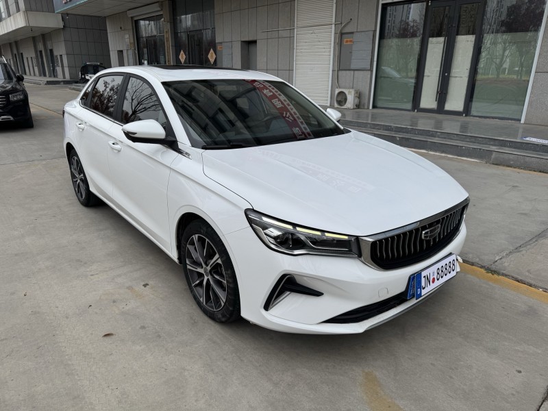 济宁21年吉利帝豪3