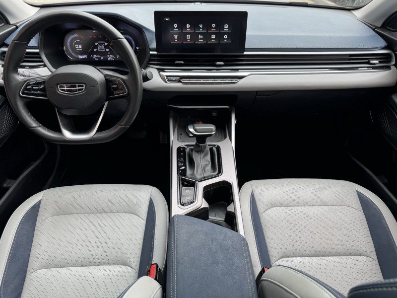 济宁21年吉利帝豪4