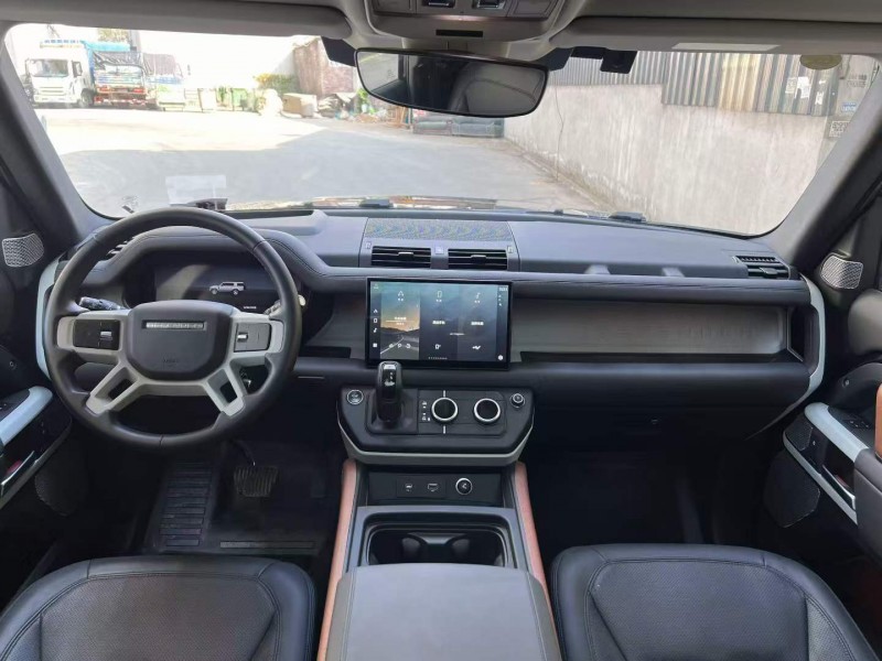 广州24年路虎卫士6