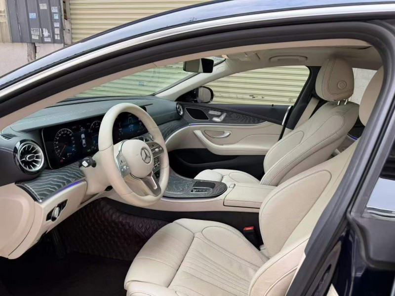 广州21年奔驰CLS2