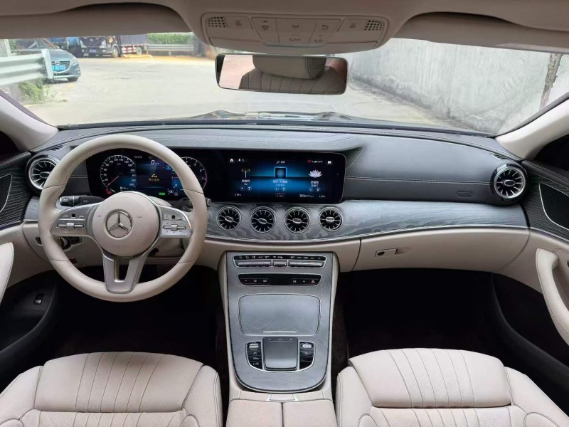 广州21年奔驰CLS6