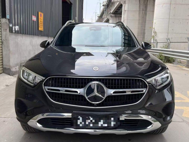 广州23年奔驰GLC1