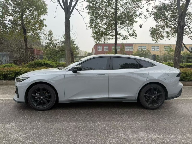 娄底24年长安汽车UNI7