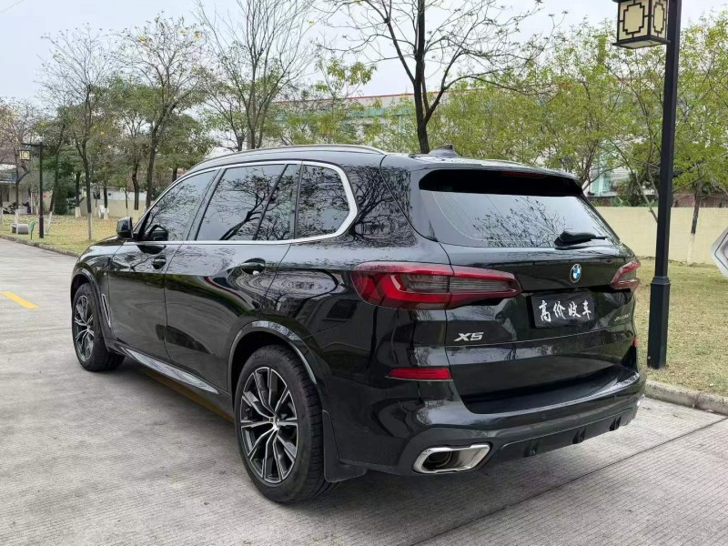 广州22年宝马X59