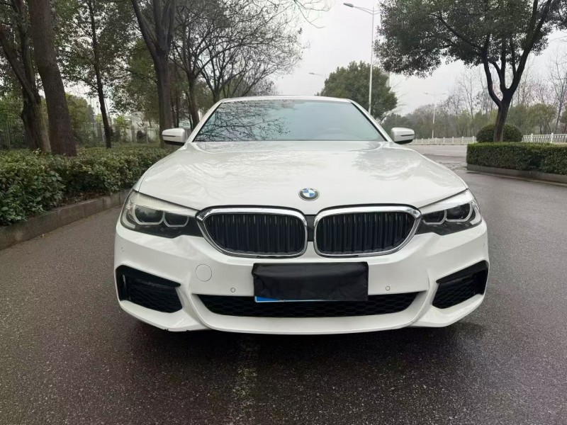 娄底19年宝马5系1