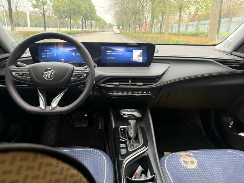 娄底24年别克威朗6