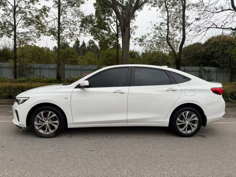 娄底24年别克威朗7