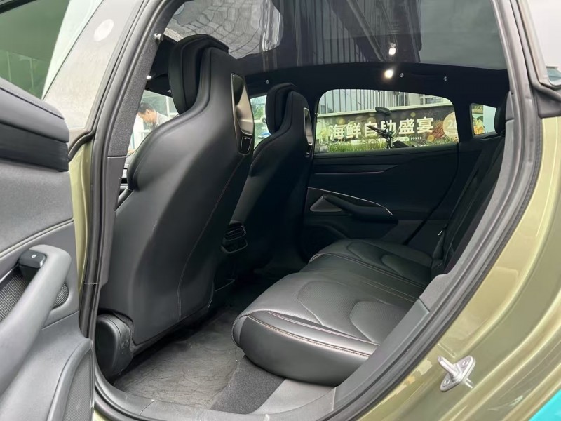 深圳24年小米SU75