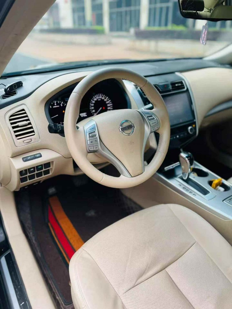 广州18年日产天籁6