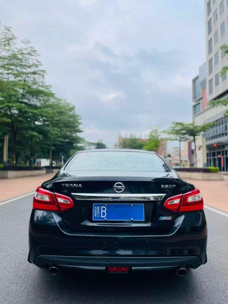 广州18年日产天籁9