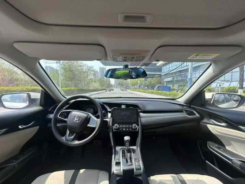 东莞17年本田思域6