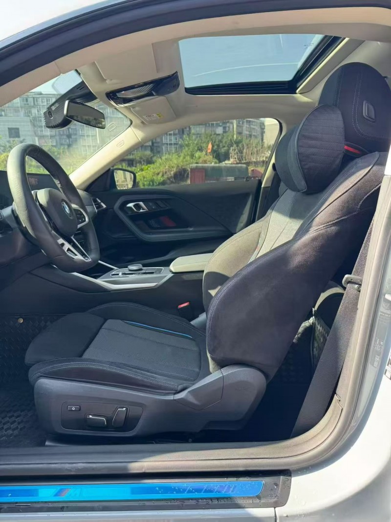 重庆25年宝马2系8