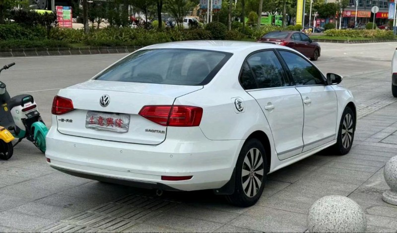 阳江19年大众速腾8