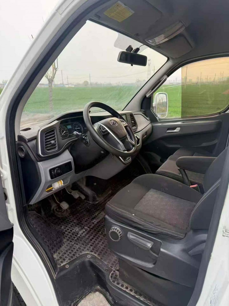 安阳22年大通V806