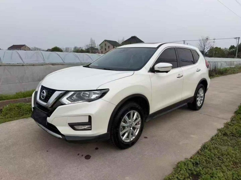 湖州20年日产奇骏3