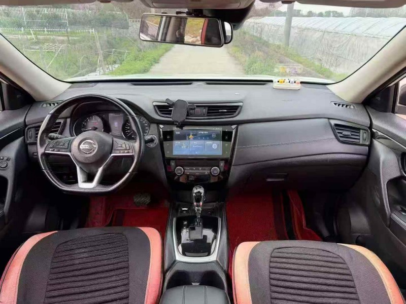 湖州20年日产奇骏4