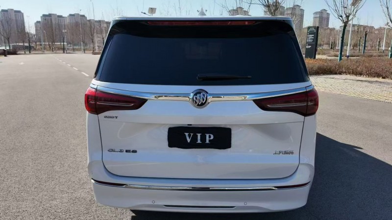 天津22年别克GL84