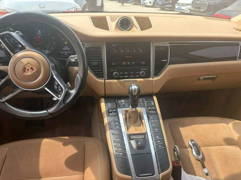 保定16年保时捷Macan7