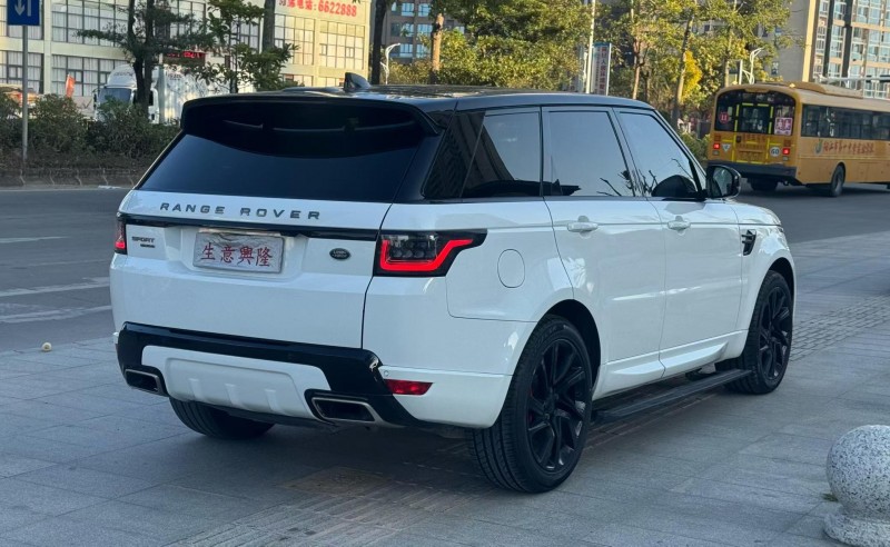 阳江18年路虎揽胜运动9