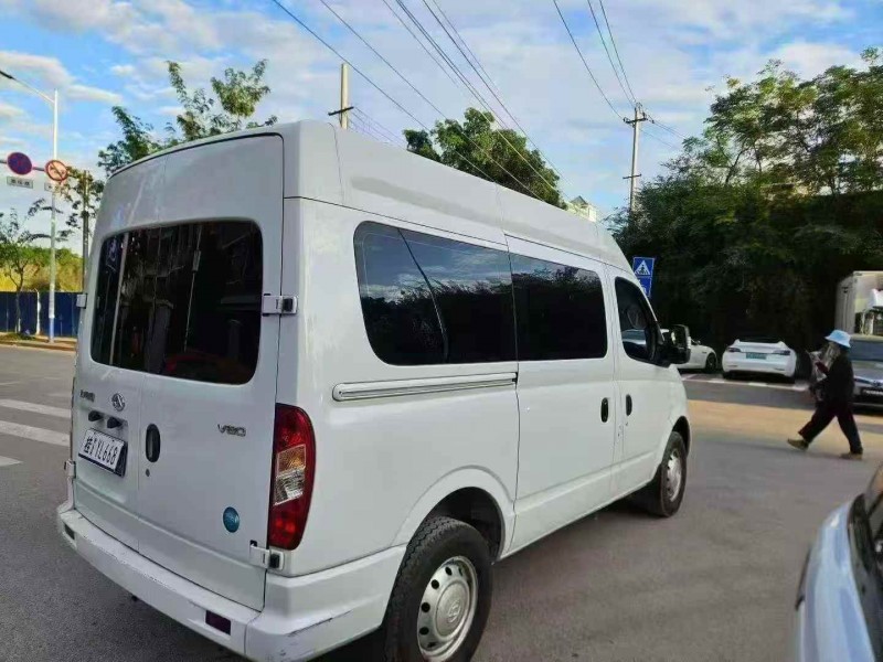 钦州21年大通V807