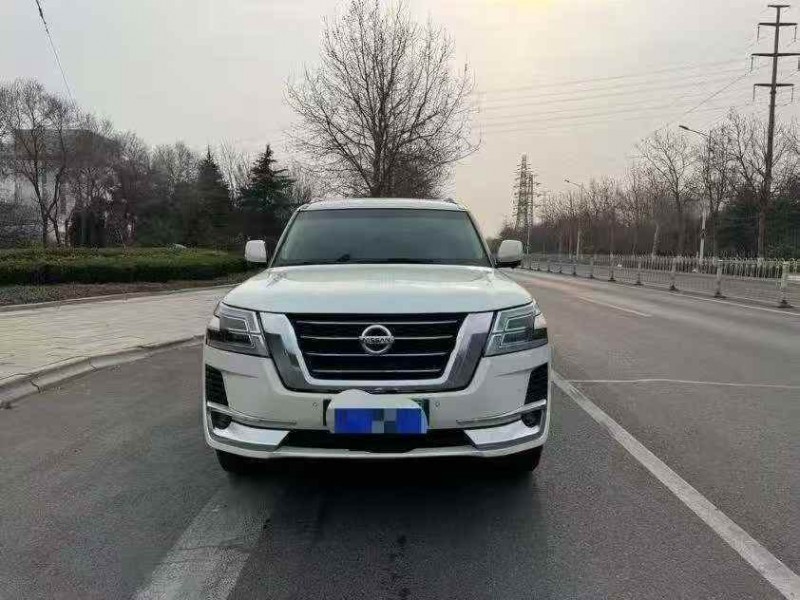 东营17年日产途乐1