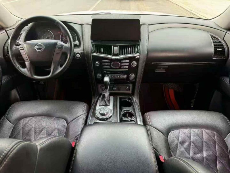 东营17年日产途乐6